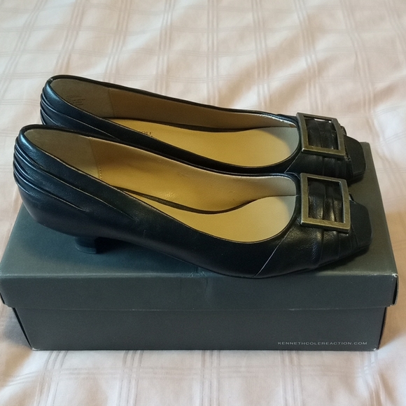 Kenneth Cole Leather Peep Toe Heels - Picture 4 of 12